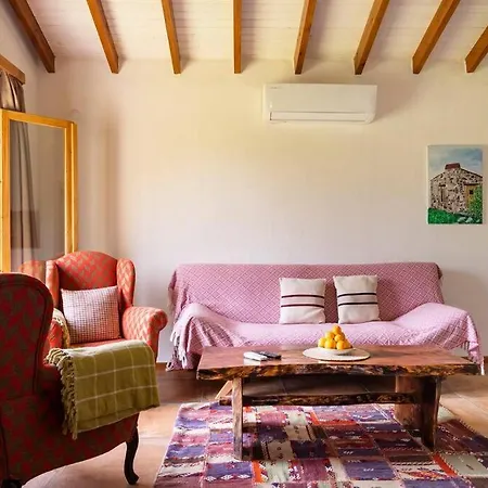 Karaincirevleri Muestakil Tas Ev Emecik