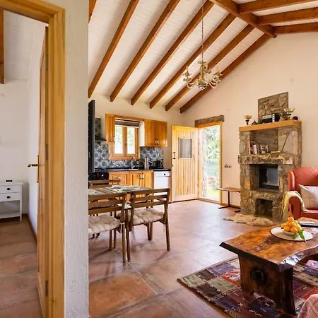 Ferienhaus Karaincirevleri Muestakil Tas Ev *